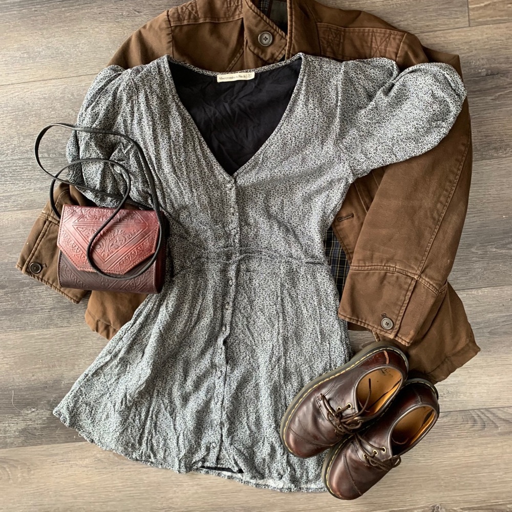 Button up smocked Abercrombie mini dress